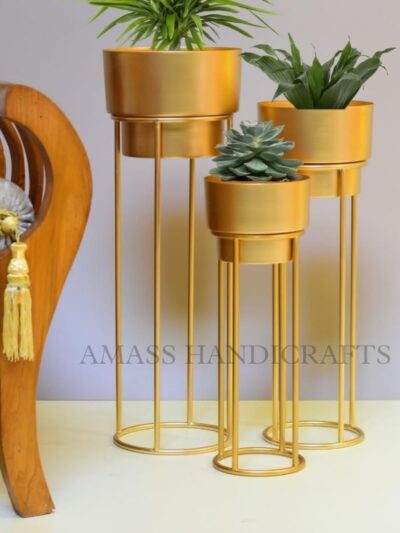 Modern Metal Floor Flower Stands for Living Room Bedroom Display Plant Stand Tall Indoor Plant Stand with Planter Pot (Set of 3) (Gold)